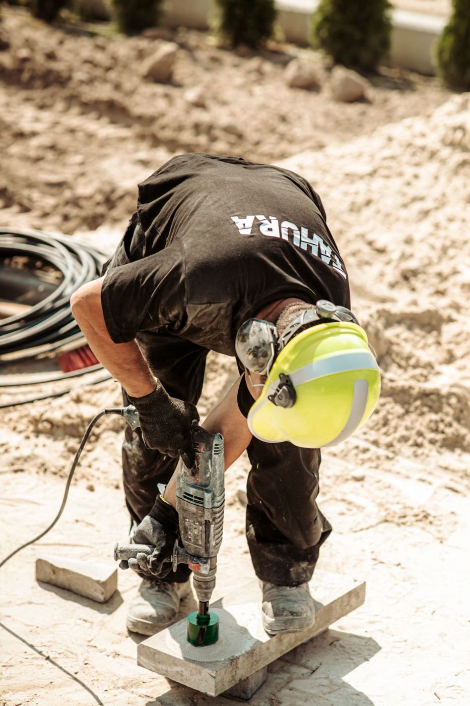 Core Drilling by Crosscut